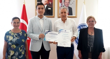 “Ege Üniversitesi Ek Gelişim Etkinlikleri Karnesi” uygulaması tescillendi