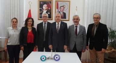 Ege Üniversitesi Türk Akademisyenleri ağırlamaya devam ediyor