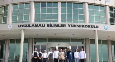 Deü, Dünyaca Ünlü Şefleri Anlamlı Projede Buluşturdu
