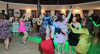Güle oynaya sınava hazırlanıyorlar