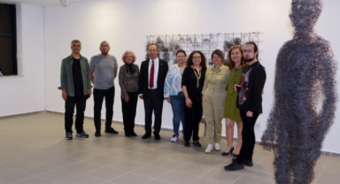 Hem Geri Dönüşüme Hem De Sanata Katkı Sağlayan Sergi