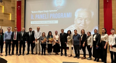 İzmir'de Cengiz Aytmatov Paneli