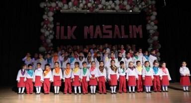 Muhteşem Yıl Sonu Gösterisiyle izleyicileri büyüledi