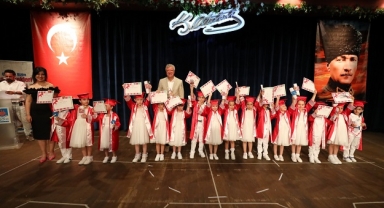 Nar Çiçekleri Mezuniyet Sevinci Yaşadı