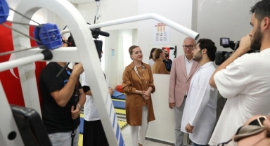 Deü, Türkiye’nin İlk Obezite Polikliniğini Açtı