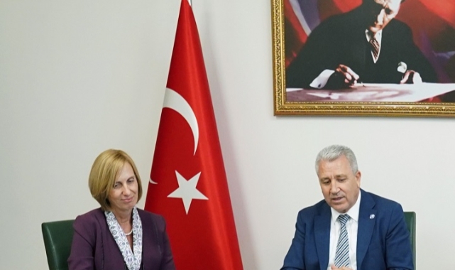 “Engelsiz Üniversite” ödüllerinde iki bayrak