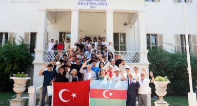 EÜ’ye gelen ADAU öğrencileri Prof. Dr. Budak’ı ziyaret etti