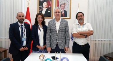 Kök hücre oğluna ışık oldu