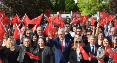 Ege’de Cumhuriyet Bayramı coşkusu