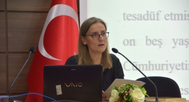 Vedide Baha Pars” paneli düzenlendi