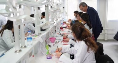 EÜ Diş Hekimliği 'A Plus' Statüsünü Korudu