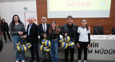 Göztepe Kadın Voleybolcular ğrencilerle Buluştu