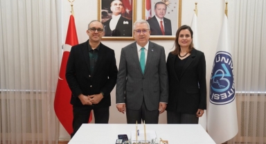 Egeli bilim insanlardan romatizma için termal eldiven