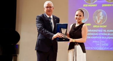 Altın Kariyer’de Sanat ve Vefa Buluştu