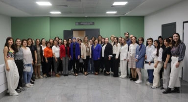 Ebelik Eğitimleriyle Normal Doğum Güçleniyor