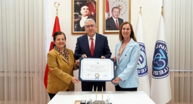 Ege Üniversitesi Ebelik Bölümü Eğitimde Kaliteyi Tescilledi