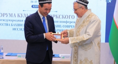 Rektör Budak’a Özbekistan’dan Fahri Profesörlük