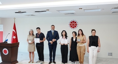 “Yarınlara İz Bırak”ta Genç Kalemlere Ödül