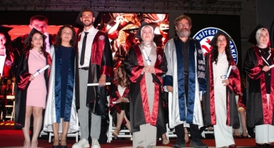 Ege Tıp’tan 340 Yeni Hekim Mezun Oldu