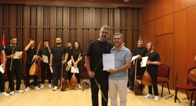 EÜ’de Yılsonu Dinletisi Büyüledi