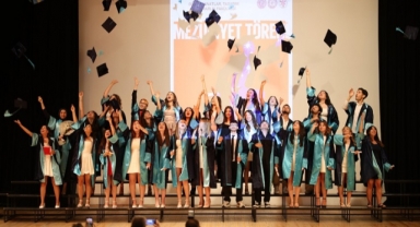 GSTMF’de mezuniyet coşkusu