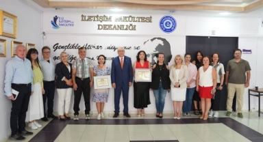 Prof. Dr. Budak, İletişim Fakültesinin akreditasyon başarısını kutladı
