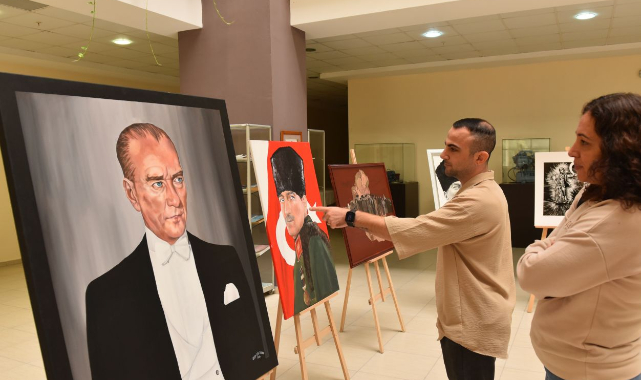 EÜ’de Cumhuriyet Bayramı Sergisi Sanatseverlerle Buluştu