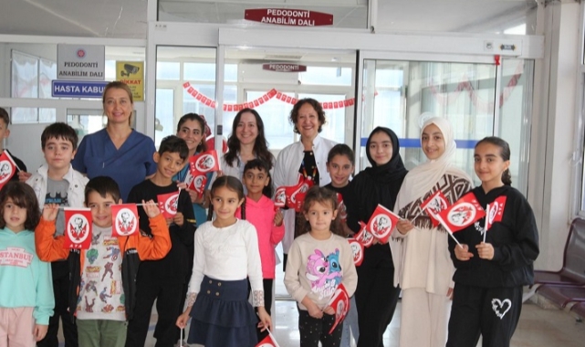 EÜ Diş Hekimliği Fakültesi’nden Miniklerle Cumhuriyet Kutlaması