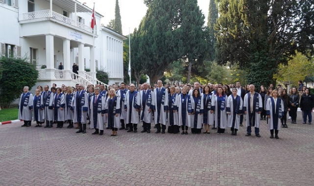 Ege Üniversitesinde Atatürk Saygıyla Anıldı