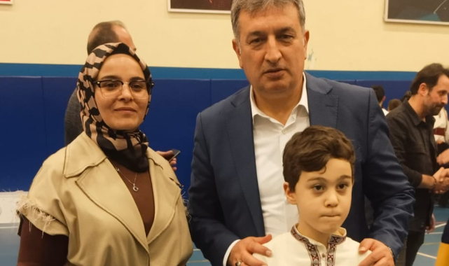 2025 Aile Yılı Kapsamında İzmir Buca Yasin Börü Gençlik Merkezinde 20 Aralık Cumartesi Günü Geleneksel Türk Okçuluğu Takım Müsabakaları Düzenlendi.