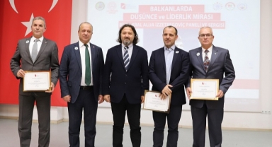 Bilge Kral Alija İzzetbegoviç İKÇÜ’de Anıldı