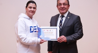 DEÜ’de Sporun Yaşa Göre Doğru Planlanması Ele Alındı