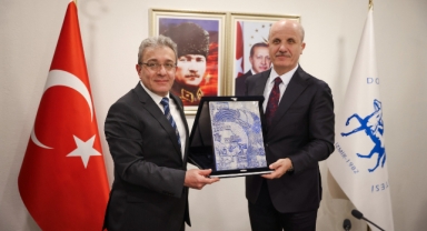 İzmir'de Kritik Zirve!