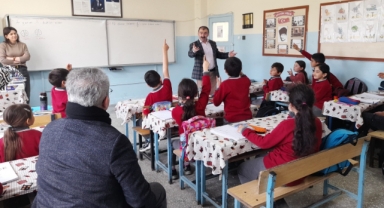 Köyde Okuma Etkinlikleri” için istikamet Akdağmadeni’nin Boyalık ve Tarhana köyleri oldu.