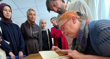 Asırlık El Yazmaları Gün Yüzüne Çıkıyor