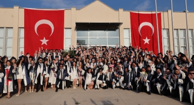 DEÜ’den Sağlık Ordusuna Yeni Güç