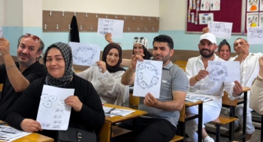 İstanbul Veli Okulu Programı Sultanbeyli Merkez İlkokulunda Gerçekleştirildi