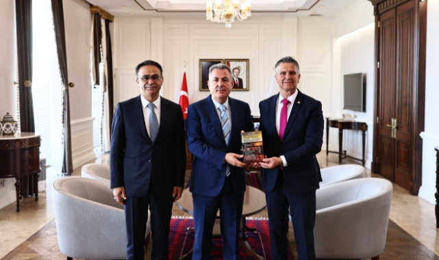 İzmir’de Disiplin Hukukuna Dev Rehber