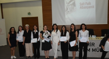 İzmir’de Gençler Usta Kalemleri Konuştu