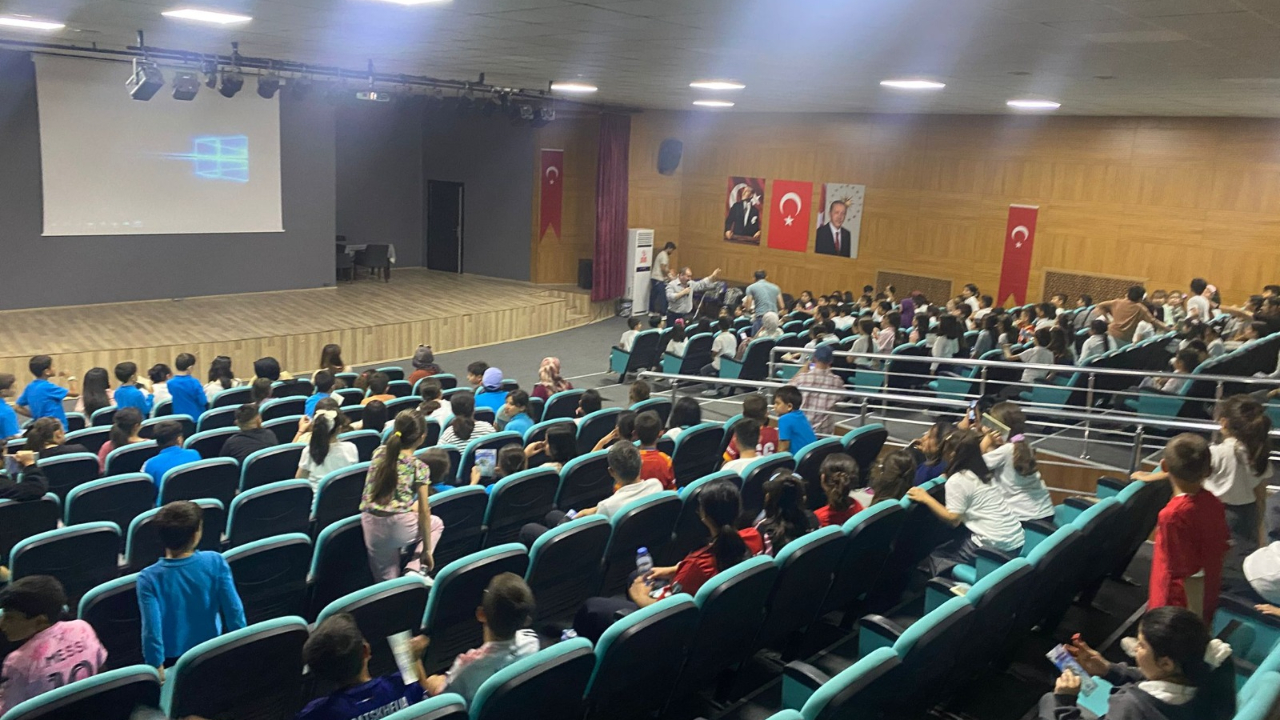 Sarıkaya'da bilim dolu bir gün yaşandı