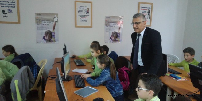 Büyükçiğli İlkokulunun Minik Parmakları Geleceği Programladı
