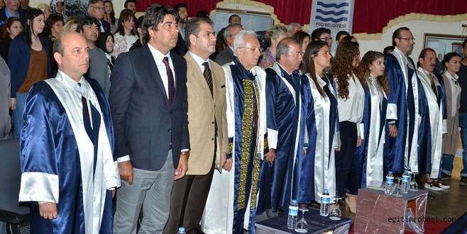 Foça Turizm Fakültesi 3. Dönem Mezunlarını Verdi