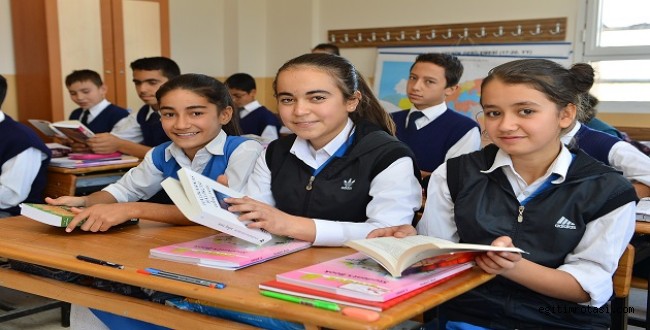Hepsi “kitap kurdu” olacak