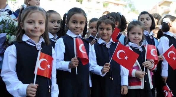 Milli Eğitim Bakanı'ndan öğrencilere sömestr tatili müjdesi!