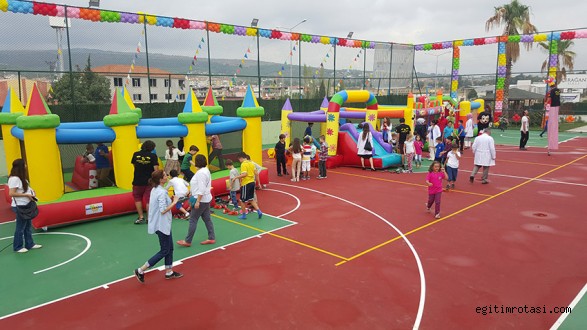 Öğrencilere balonlu, oyunlu sürpriz