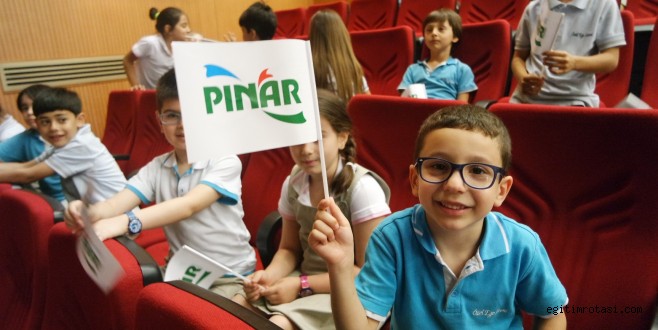 Pınar Çocuk Tiyatrosu Ege turnesinde