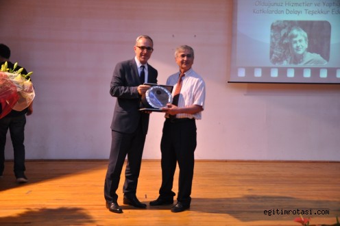 Prof. Dr. Özkaya emekliliğe uğurlandı