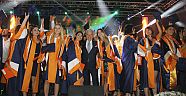 İzmir Ekonomili mezunlar 4.00’la iş dünyasına adım attı